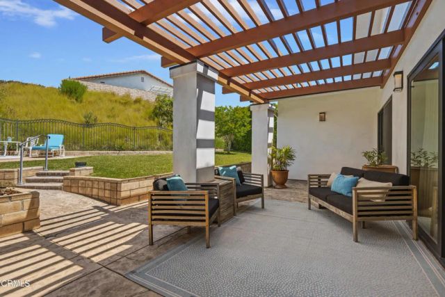 621 Creekmont Court, Ventura, CA 93003