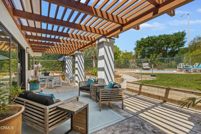621 Creekmont Court, Ventura, CA 93003