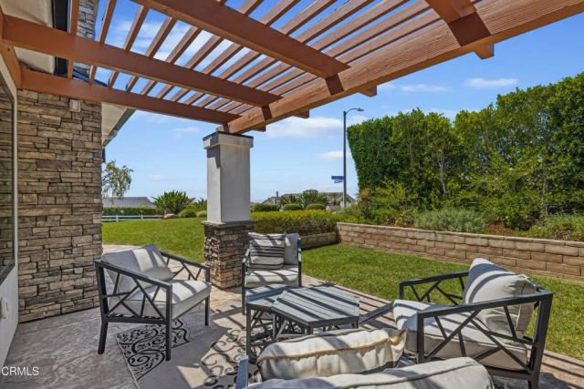 621 Creekmont Court, Ventura, CA 93003
