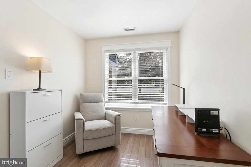 Image 37 of property listing at 7 INLET TER, Ocean View, NJ 08230