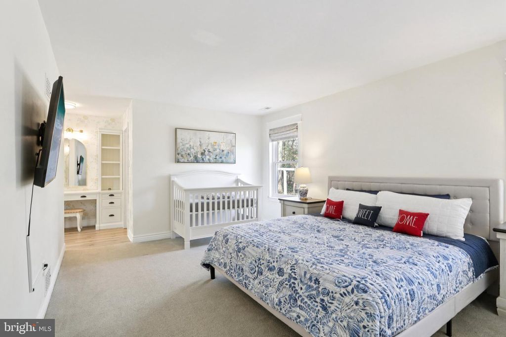 Image 50 of property listing at 7 INLET TER, Ocean View, NJ 08230