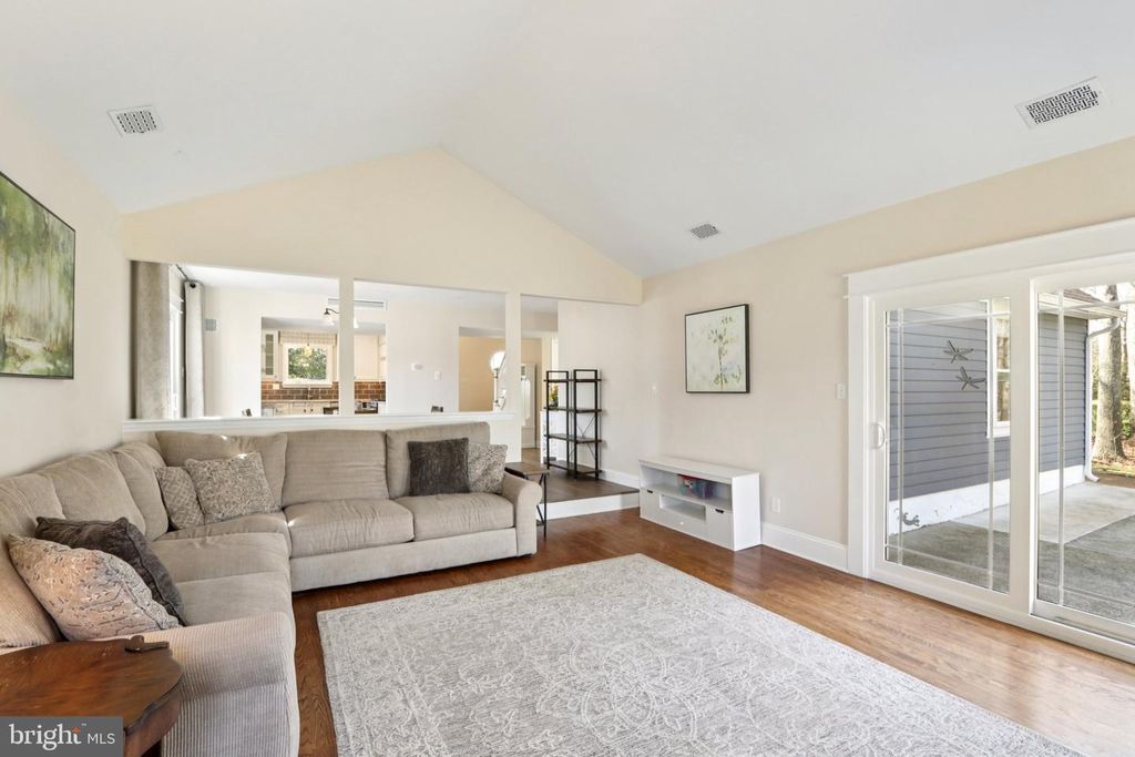 Image 61 of property listing at 7 INLET TER, Ocean View, NJ 08230