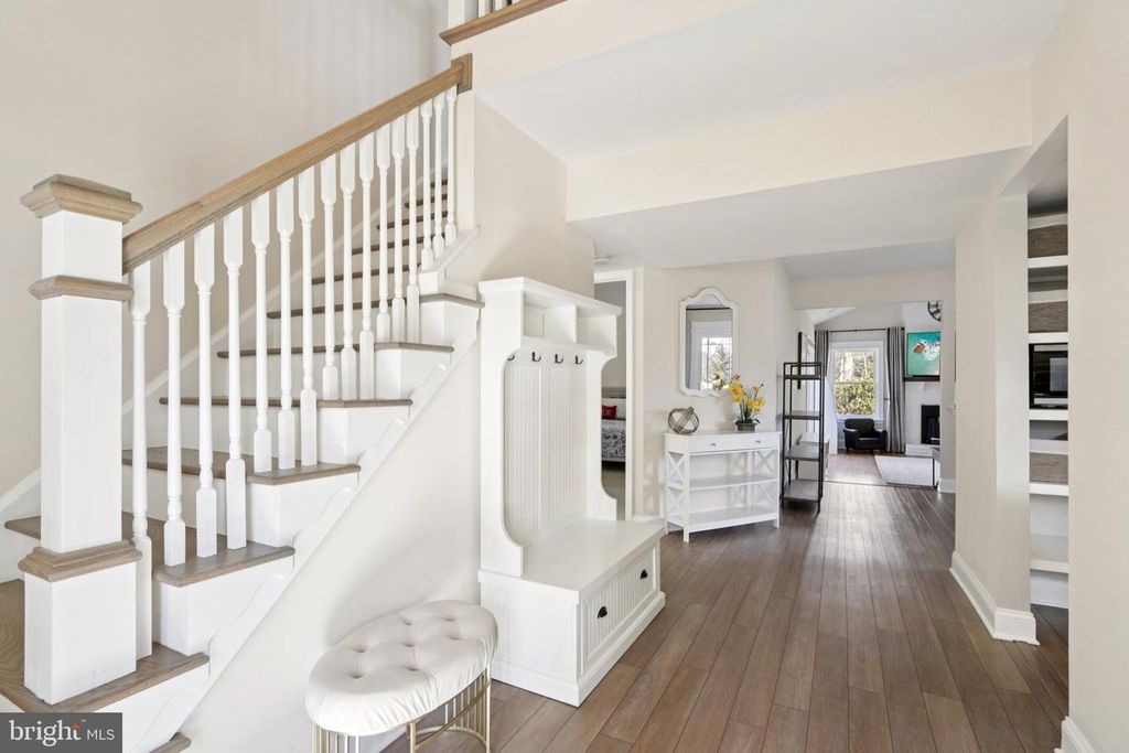 Image 64 of property listing at 7 INLET TER, Ocean View, NJ 08230