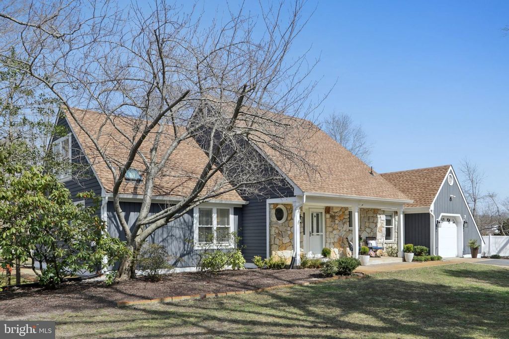 Image 68 of property listing at 7 INLET TER, Ocean View, NJ 08230