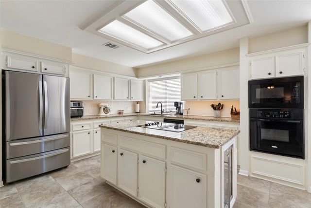 2132 Cannes Drive, Carrollton, TX 75006