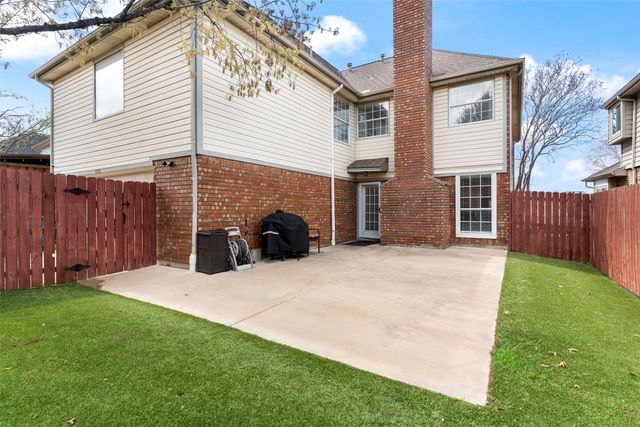 2132 Cannes Drive, Carrollton, TX 75006