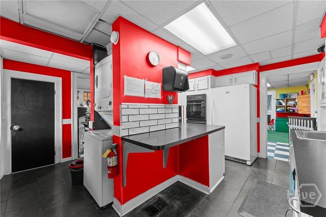 1106 E 48th Street, Savannah, GA 31404