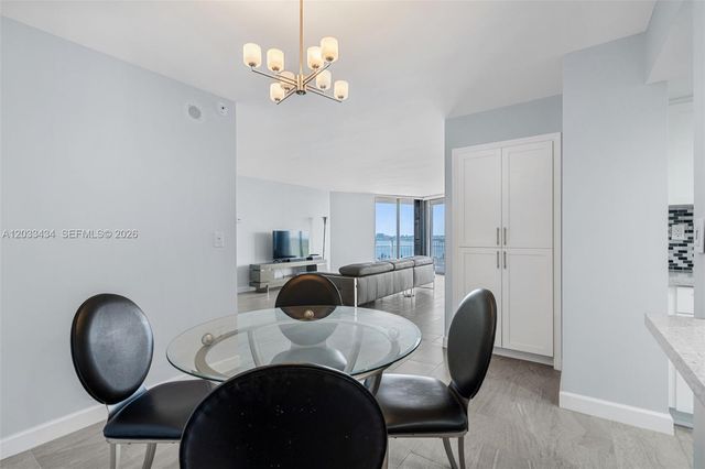1000 Quayside Terrace 1604, Miami, FL 33138