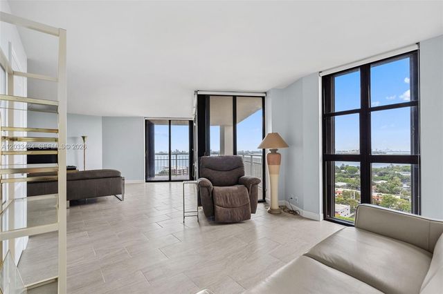 1000 Quayside Terrace 1604, Miami, FL 33138