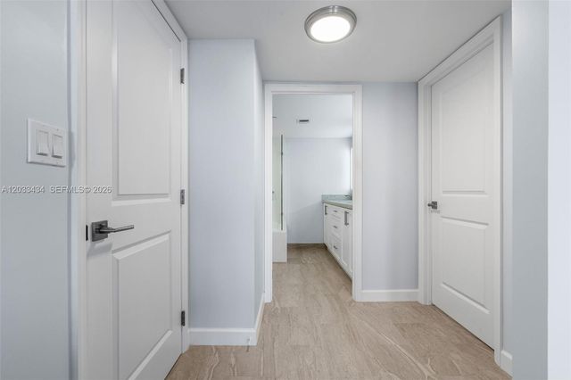 1000 Quayside Terrace 1604, Miami, FL 33138