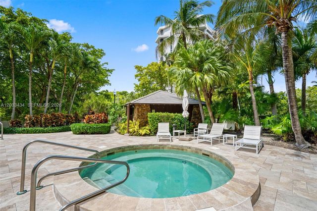 1000 Quayside Terrace 1604, Miami, FL 33138