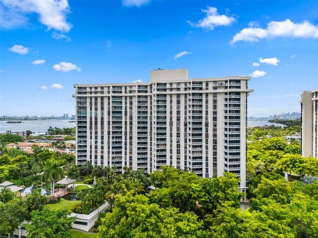 1000 Quayside Terrace 1604, Miami, FL 33138