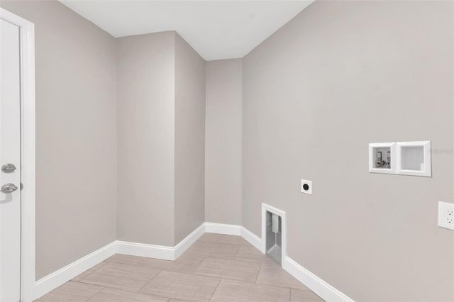 2911 HARPER STREET, Deltona, FL 32738