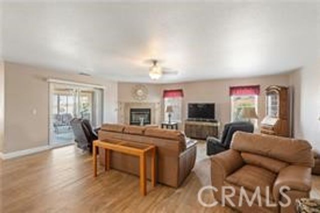 6797 Blue Rose, Oak Hills, CA 92344