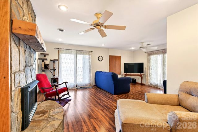 163 Walter Circle, Spruce Pine, NC 28777