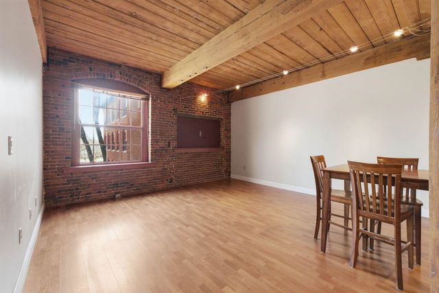 335 Cypress St Apt 3J, Manchester, NH 03103