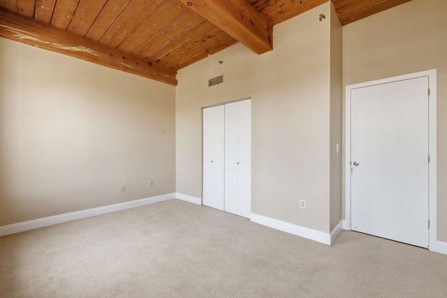 335 Cypress St Apt 3J, Manchester, NH 03103