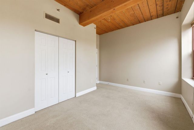 335 Cypress St Apt 3J, Manchester, NH 03103