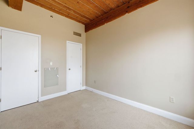 335 Cypress St Apt 3J, Manchester, NH 03103