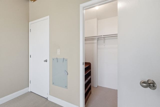 335 Cypress St Apt 3J, Manchester, NH 03103