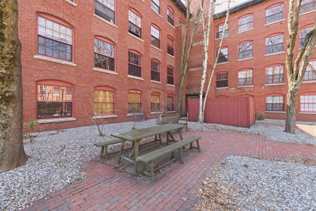 335 Cypress St Apt 3J, Manchester, NH 03103