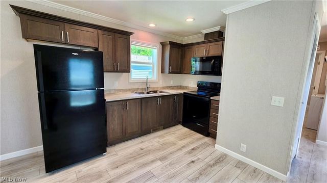 8323 Eagle Road 50, Kirtland, OH 44094