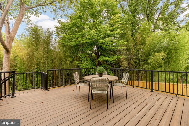 7008 AMY LN, Bethesda, MD 20817