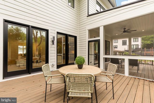 7008 AMY LN, Bethesda, MD 20817