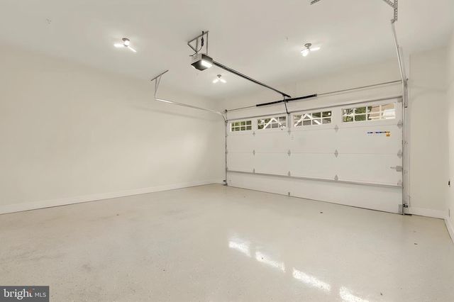 7008 AMY LN, Bethesda, MD 20817