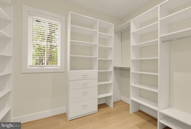 7008 AMY LN, Bethesda, MD 20817
