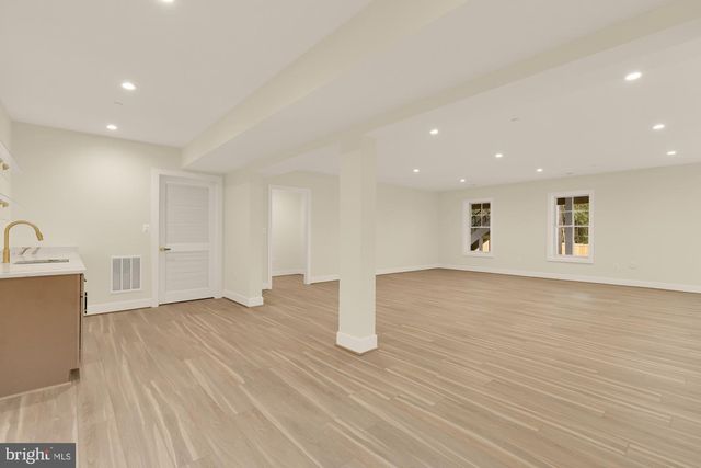 7008 AMY LN, Bethesda, MD 20817