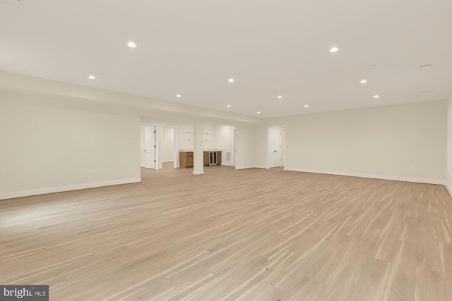 7008 AMY LN, Bethesda, MD 20817