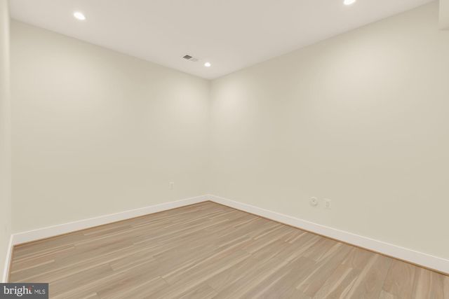 7008 AMY LN, Bethesda, MD 20817