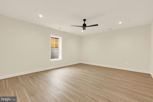 7008 AMY LN, Bethesda, MD 20817