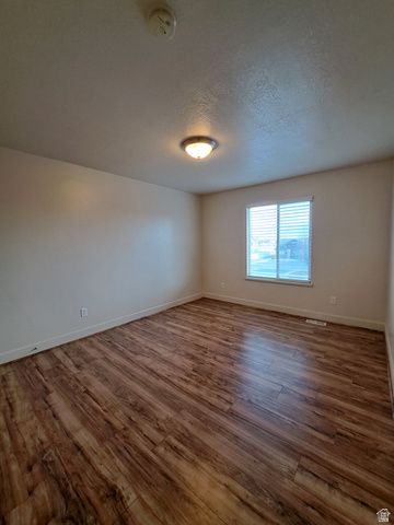 1238 N BAYCREST DR, Saratoga Springs, UT 84045