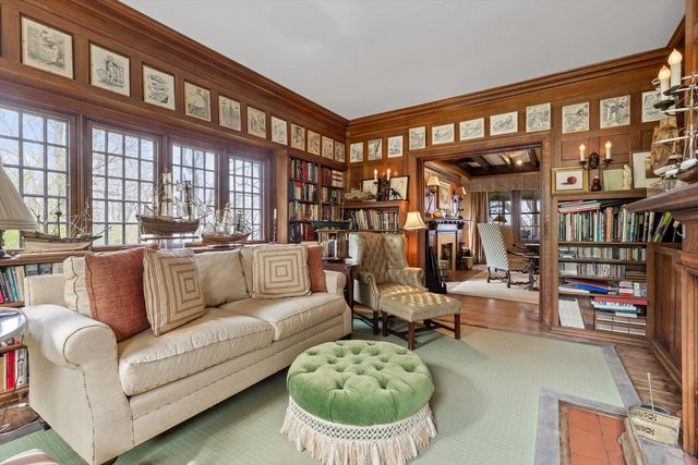 588 W Brow Road, Lookout Mountain, TN 37350