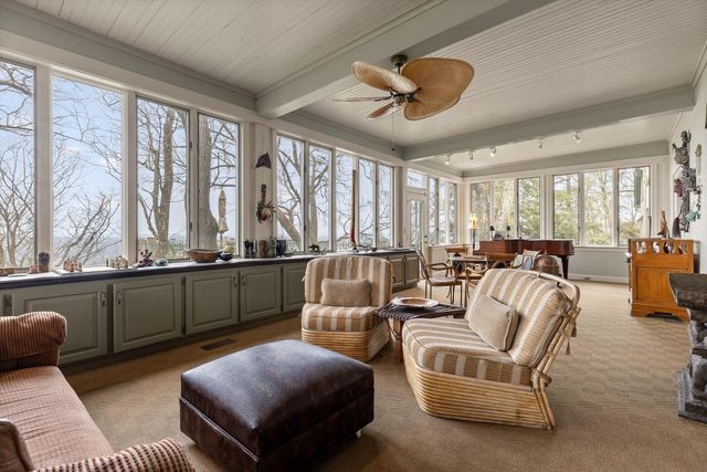 588 W Brow Road, Lookout Mountain, TN 37350