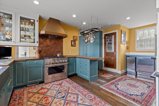 588 W Brow Road, Lookout Mountain, TN 37350