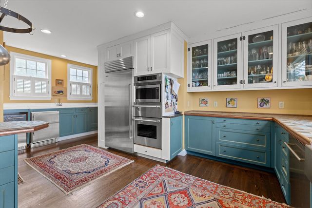 588 W Brow Road, Lookout Mountain, TN 37350
