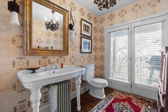 588 W Brow Road, Lookout Mountain, TN 37350