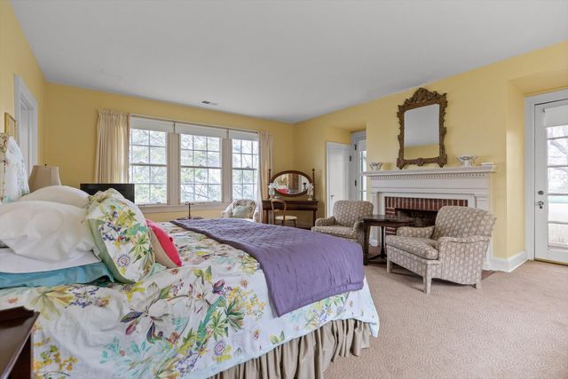 588 W Brow Road, Lookout Mountain, TN 37350