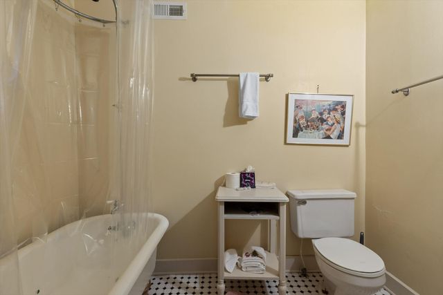 588 W Brow Road, Lookout Mountain, TN 37350