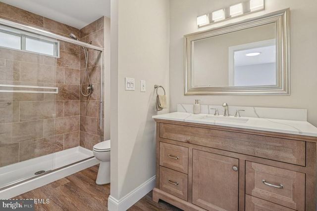 18 FLINTSHIRE TER, Manchester Township, NJ 08759