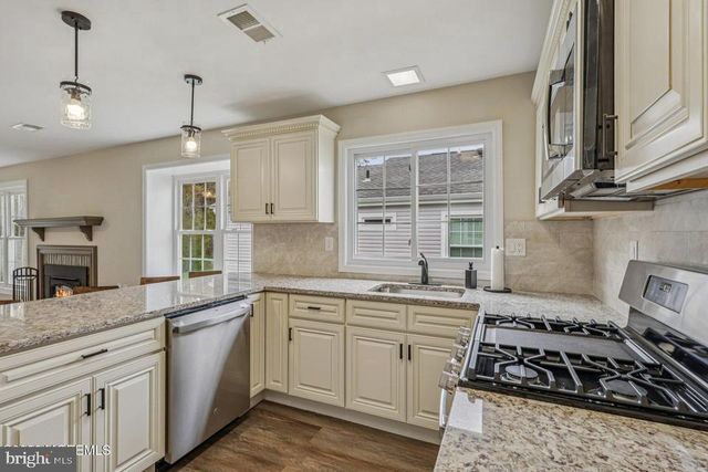 18 FLINTSHIRE TER, Manchester Township, NJ 08759