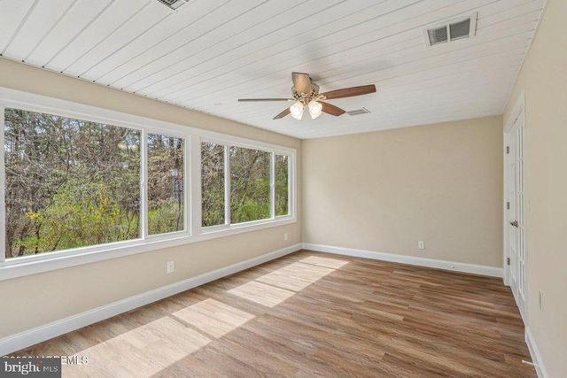 18 FLINTSHIRE TER, Manchester Township, NJ 08759