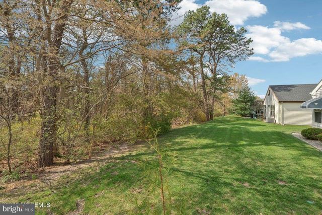 18 FLINTSHIRE TER, Manchester Township, NJ 08759