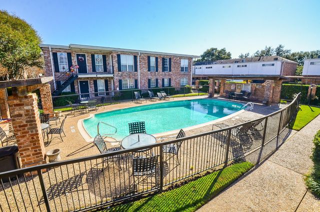 6410 Del Monte Drive 106, Houston, TX 77057