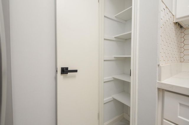 6410 Del Monte Drive 106, Houston, TX 77057