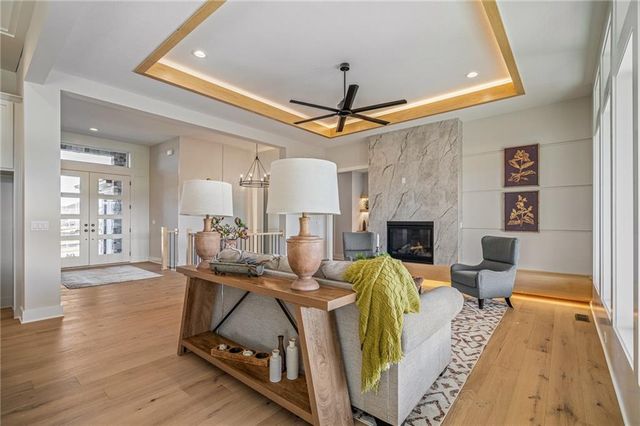 605 Hampstead Drive, Raymore, MO 64083