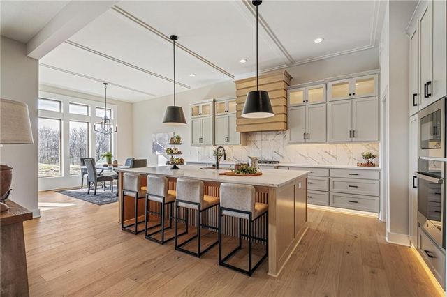 605 Hampstead Drive, Raymore, MO 64083